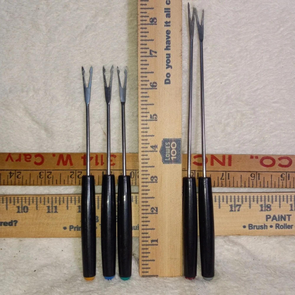 Set of 5 Fondue Forks Color Coded Black Plastic Handle Vintage 7.0
